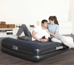 Bestway Luchtbed Tritech Premium+ - 2 Persoons - Ingebouwde Pomp - Extra Dik - Stevige Constructie -Beste Kampeer Winkel 1200x1048 1