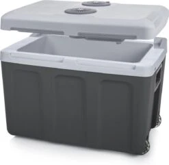 Tristar KB-7540 Koelbox 40 Liter - Koelbox Elektrisch - 12v Autolader En 230v Stopcontact - Koelt & Verwarmt - Grijs 21 Tristar KB-7540 Koelbox 40 Liter - Koelbox Elektrisch - 12v Autolader En 230v Stopcontact - Koelt & Verwarmt - Grijs -Beste Kampeer Winkel 1200x1170 6