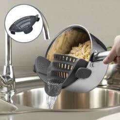 SensaHome- Siliconen Vergiet - Keuken Afgietdeksel - Afgiethulp - Siliconen - BPA Vrij - Grijs -Beste Kampeer Winkel 1200x1200 1162