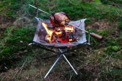 Firekorf + Grill + Spit : Opvouwbare Vuurkorf / Vuurschaal Met Rooster En Spit - Draagbare BBQ - Opbergtas - Kampeer Grill - Kookset -Beste Kampeer Winkel 1200x799 65