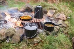 ESSCHERT DESIGN Pannenset Kampvuur - 4 Delig - Outdoor - Metaal 31 ESSCHERT DESIGN Pannenset Kampvuur - 4 Delig - Outdoor - Metaal -Beste Kampeer Winkel 1200x799 76