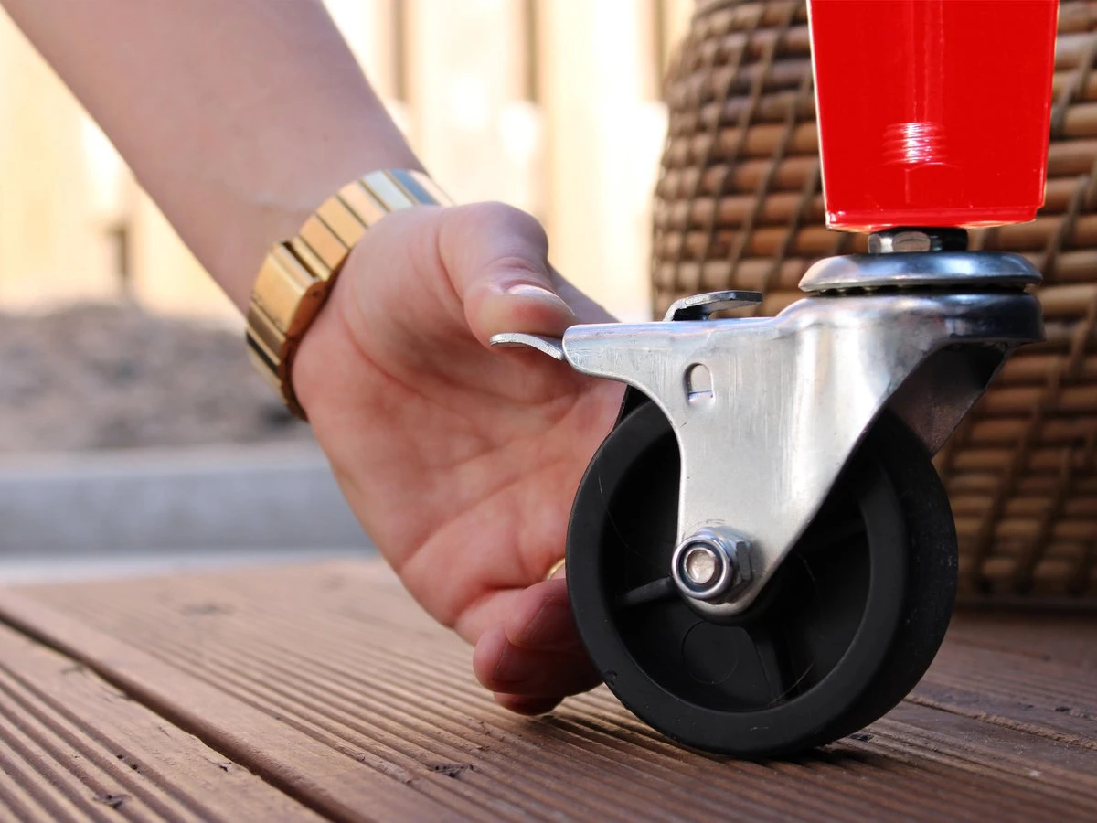 AXI Retro Cooler Rood - Koeler Met Wielen - 76L Inhoud - Koelbox Met Aftapkraan 5 AXI Retro Cooler Rood - Koeler Met Wielen - 76L Inhoud - Koelbox Met Aftapkraan - Afbeelding 3