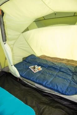 Coleman Bering 4 Vis-a-Vis Tent - Familietent - 4-Persoons - Groen 14 Coleman Bering 4 Vis-a-Vis Tent - Familietent - 4-Persoons - Groen -Beste Kampeer Winkel 801x1200 6