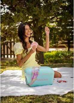 Merkloos Polarbox - Koelbox - Met Schouderband - Pastelgroen - 12 Liter - 40x26x(H)23cm -Beste Kampeer Winkel 870x1200